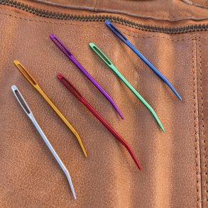 Uldn�l med b�jet tip